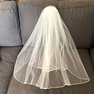 Double layer 29” cord edge veil